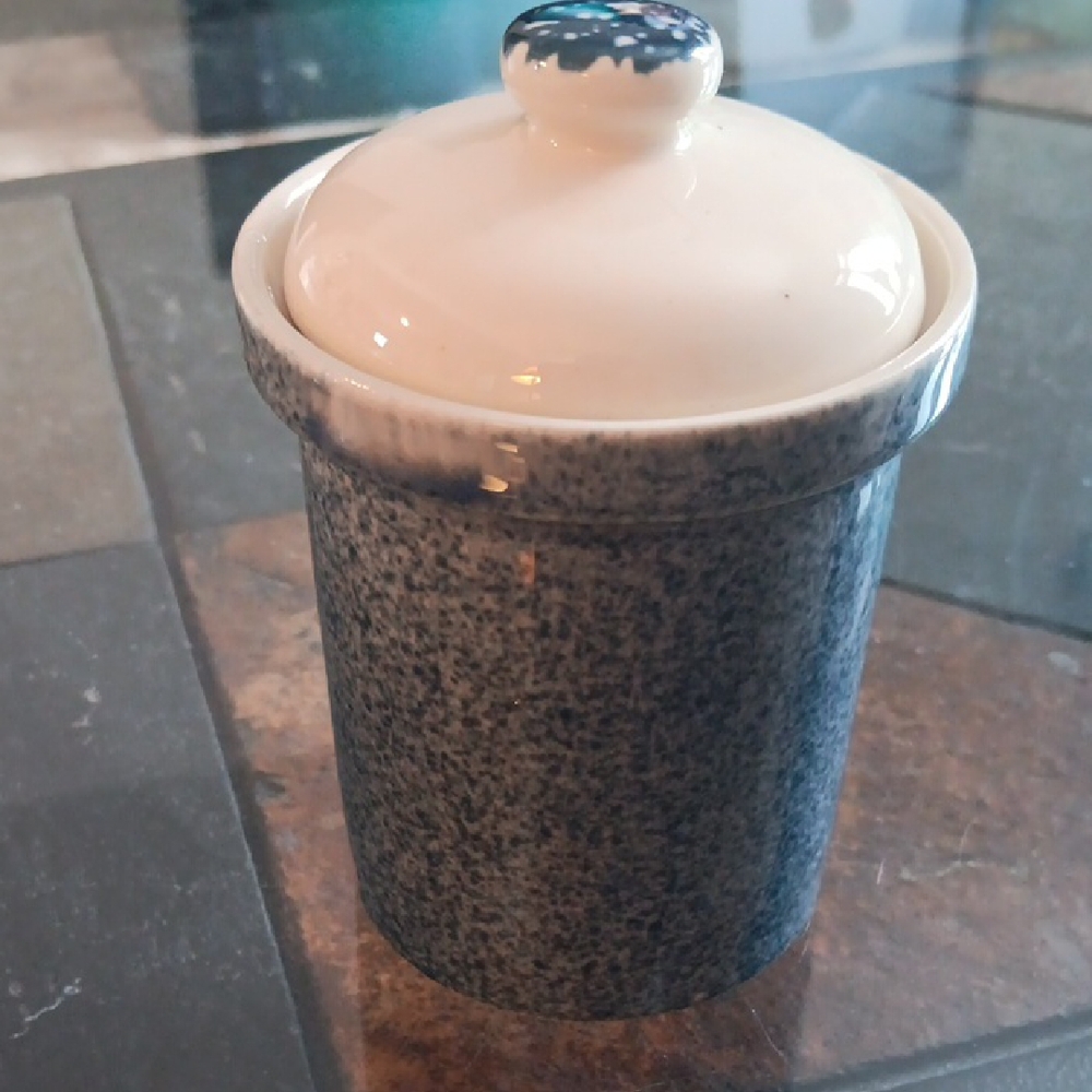 CERAMIC LIDDED JAR